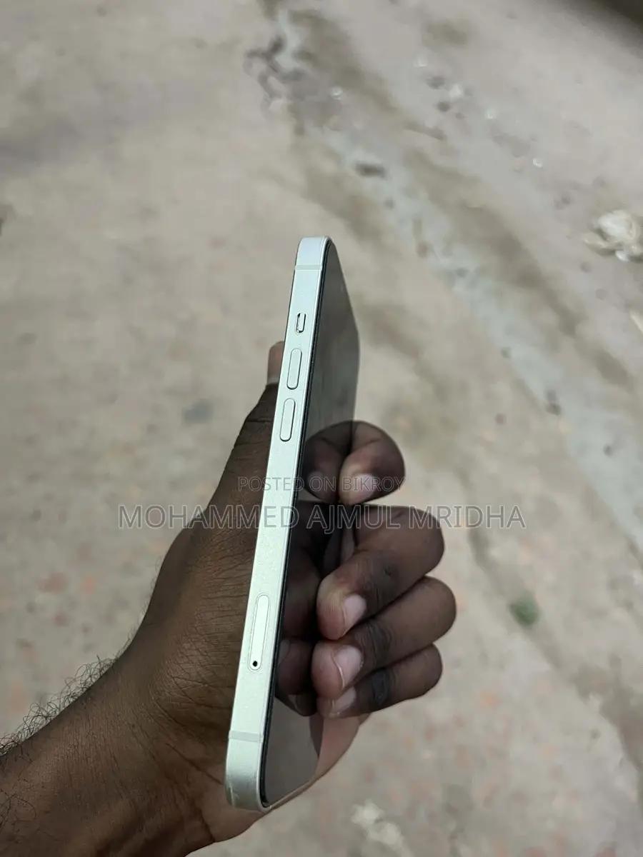 Apple iPhone 13 (Used)