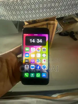 Apple iPhone 7 . (Used)