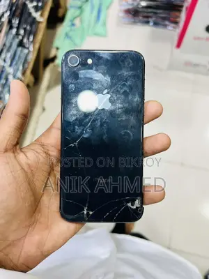 Apple iPhone 8 (Used)
