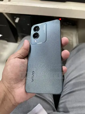 Vivo Y17s . (Used)