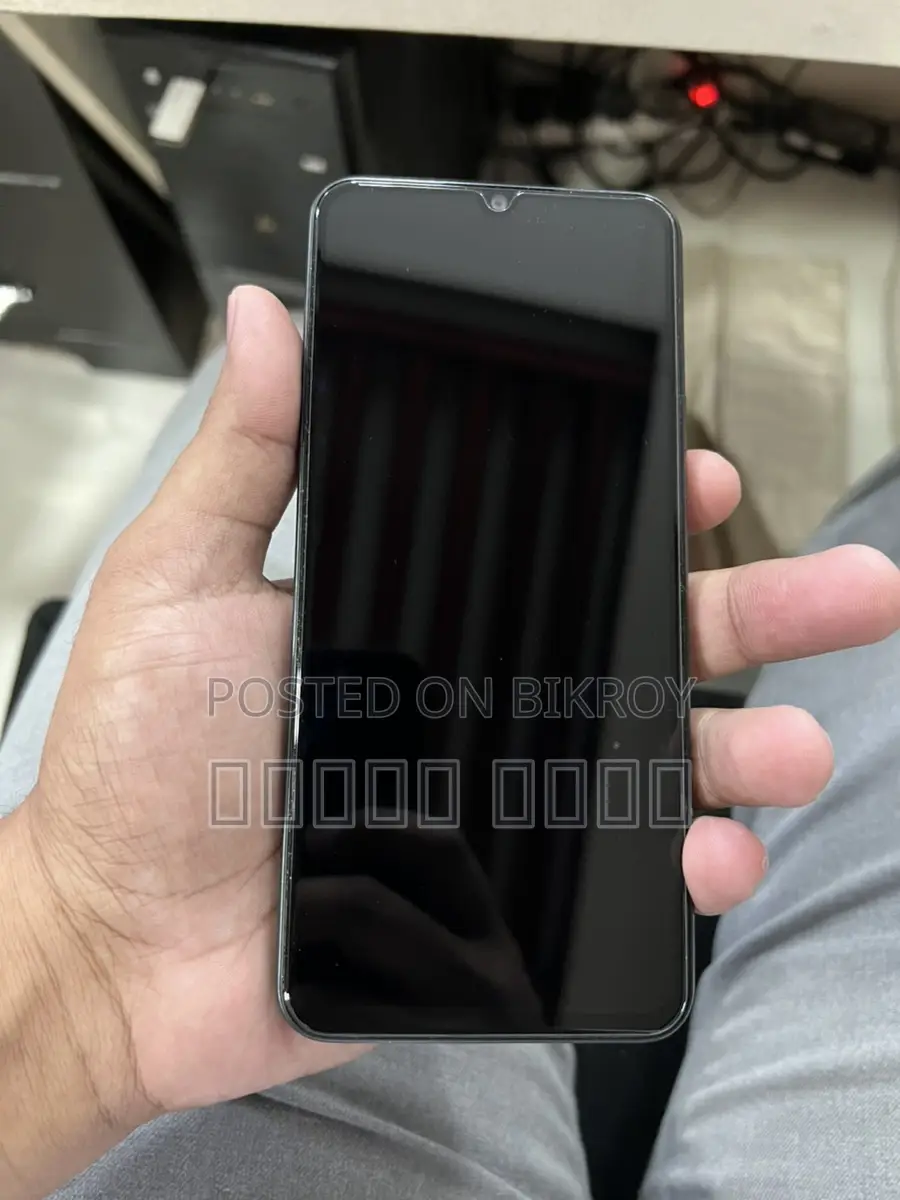 Vivo Y17s . (Used)