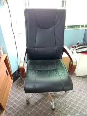Boss Table & Chairs Set