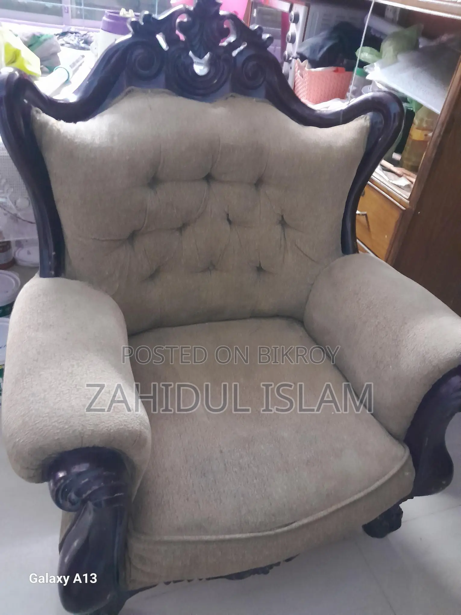 Attractive and Royal Sofa for Sale