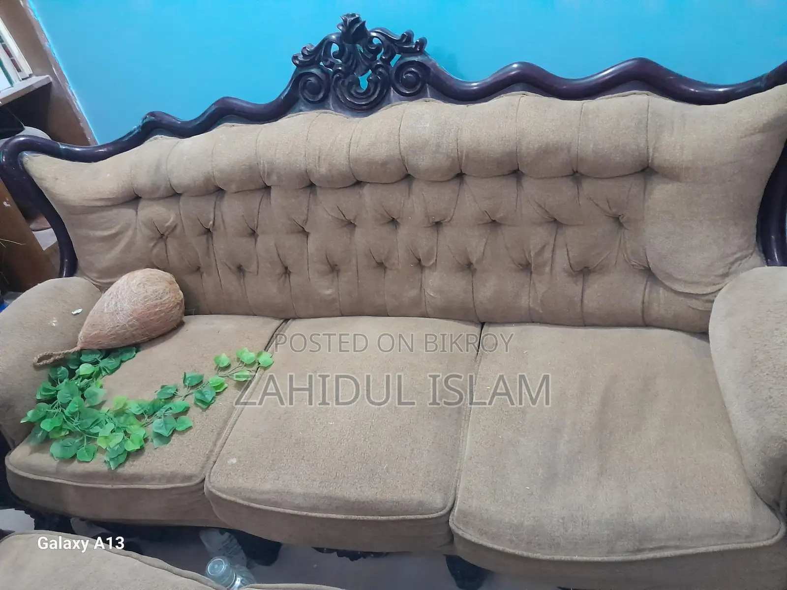 Attractive and Royal Sofa for Sale