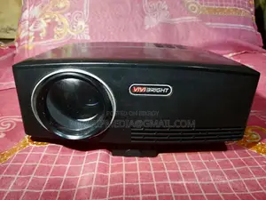 ViviBirght GP80 Projector