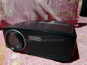 ViviBright GP80 Projector
