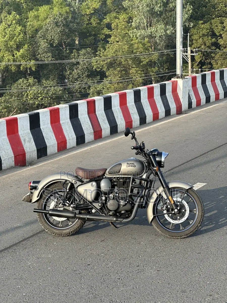 Royal Enfield Classic 350 Full Fresh 2025