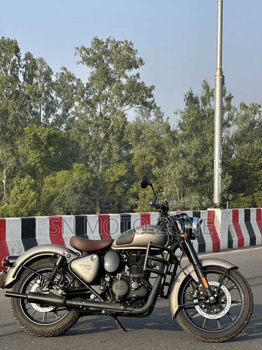 Royal Enfield Classic 350 Full Fresh 2025
