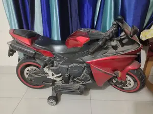 খেলনা মোটরসাইকেল বিক্রি হবে