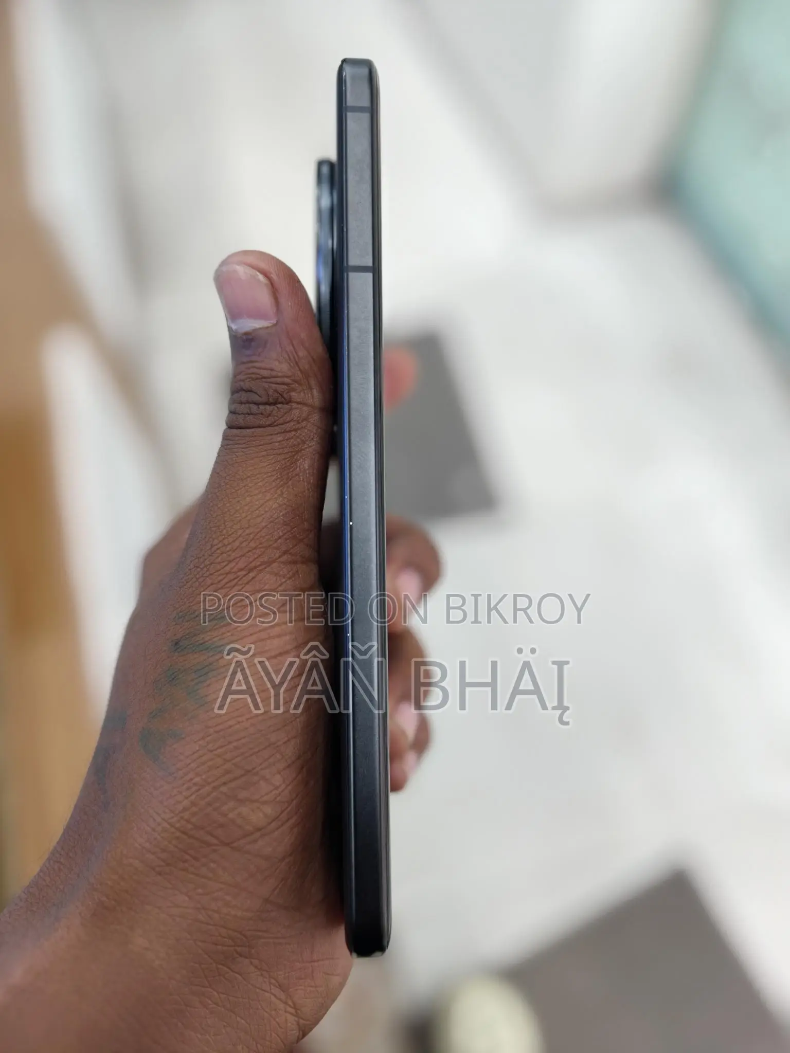 Vivo X200 12GB RAM 256GB ROM (Used)