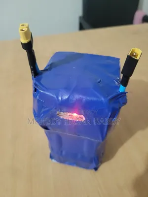 শক্তিশালী লিথিয়াম ফসফেট ব্যাটারি
