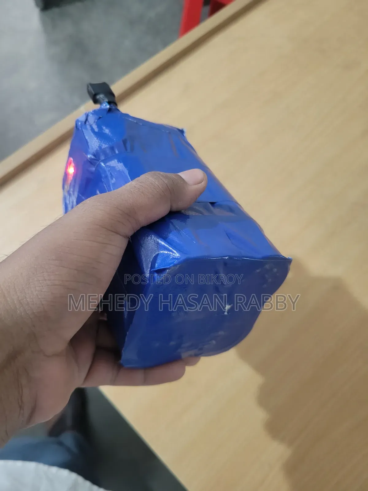 শক্তিশালী লিথিয়াম ফসফেট ব্যাটারি