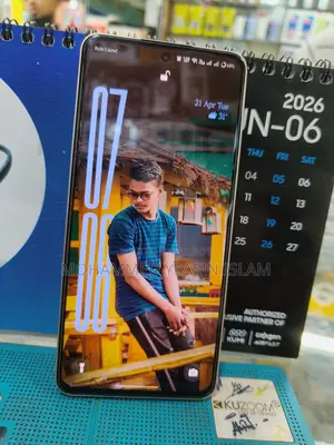 Realme 8+8/128 (Used)