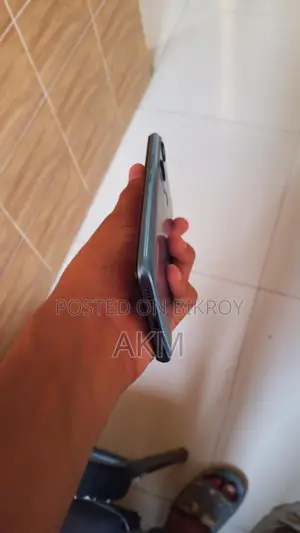 Infinix Hot 20i 64 GB Blue