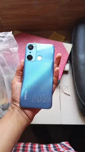 Infinix Hot 20i 64 GB Blue