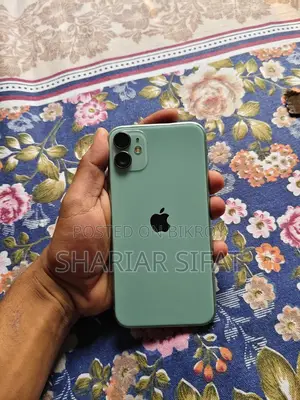 Apple iPhone 11 (Used)