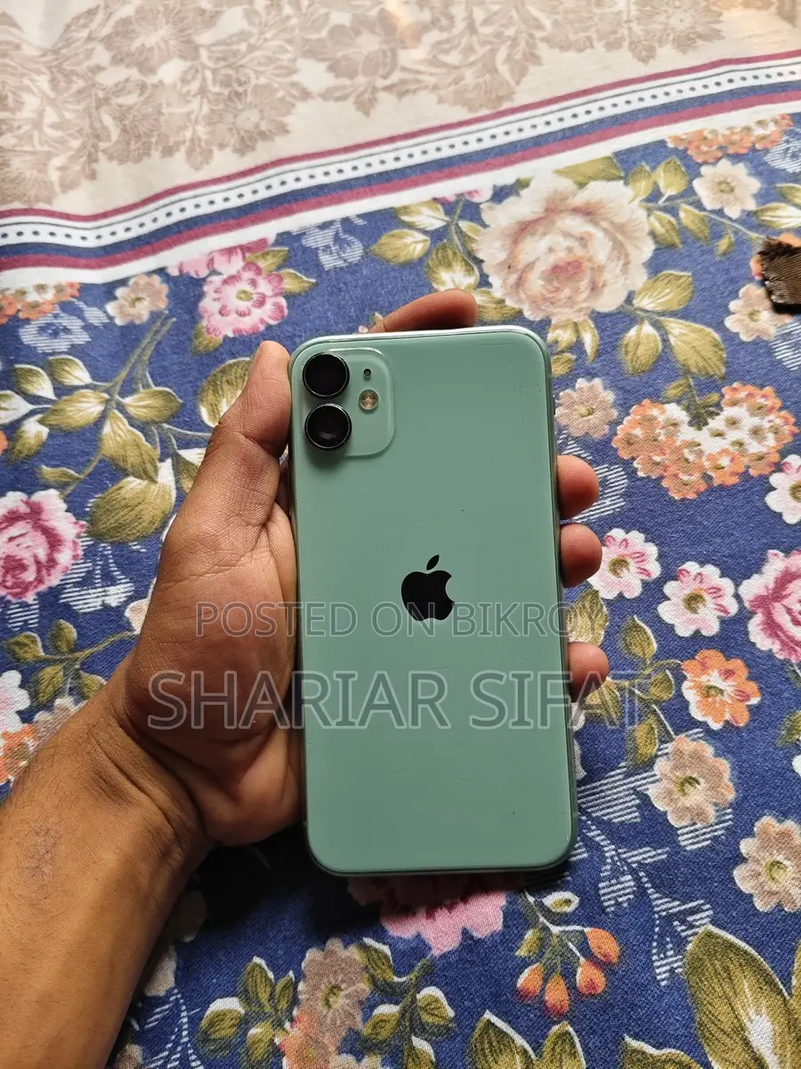 Apple iPhone 11 (Used)