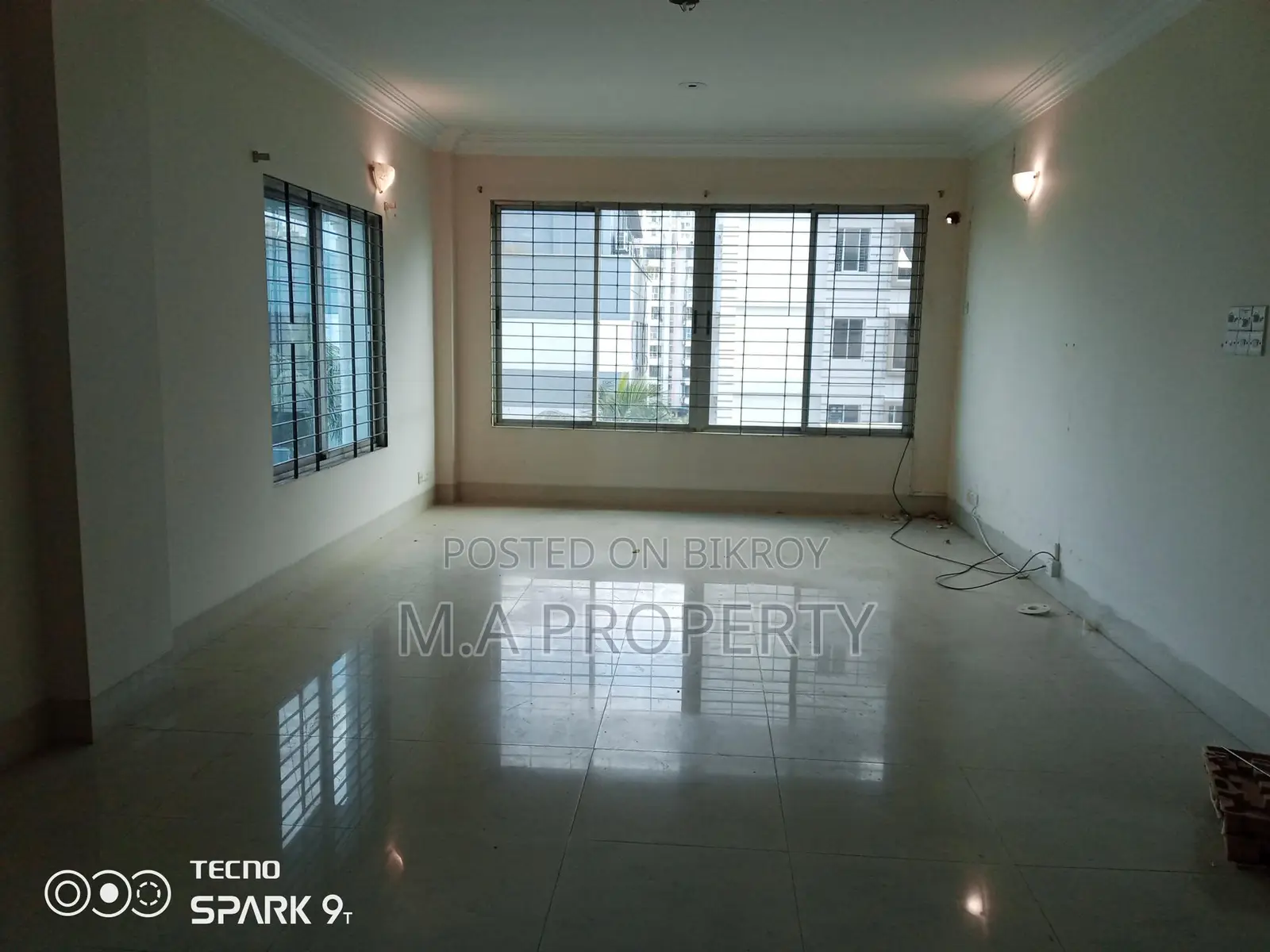 2300 SFT 3 ROOMS OFFICE APARTMENT RENT IN GULSHAN 2