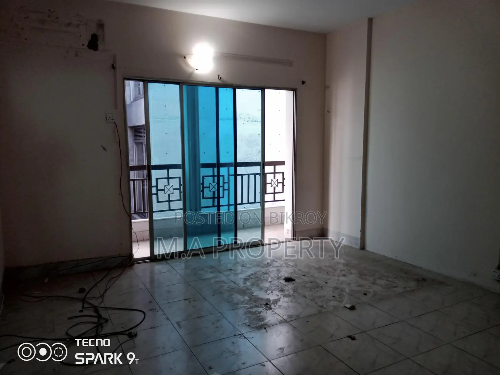 2300 SFT 3 ROOMS OFFICE APARTMENT RENT IN GULSHAN 2