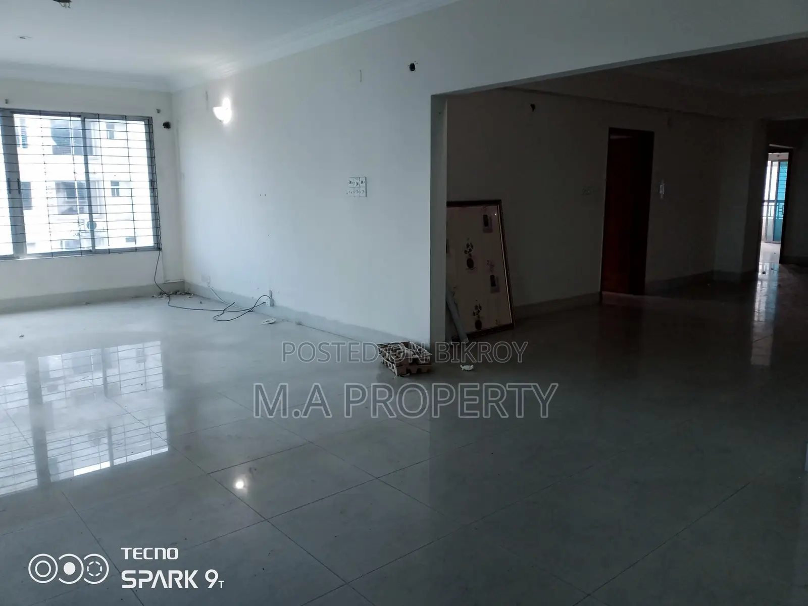 2300 SFT 3 ROOMS OFFICE APARTMENT RENT IN GULSHAN 2