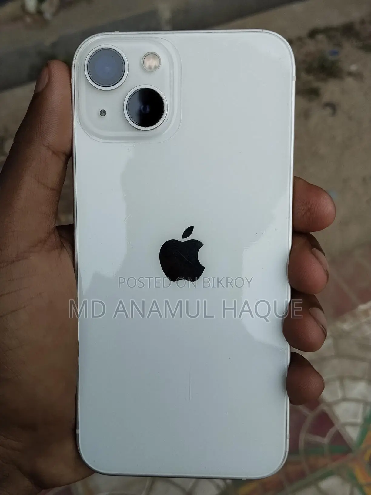 Apple iPhone 13 (Used)