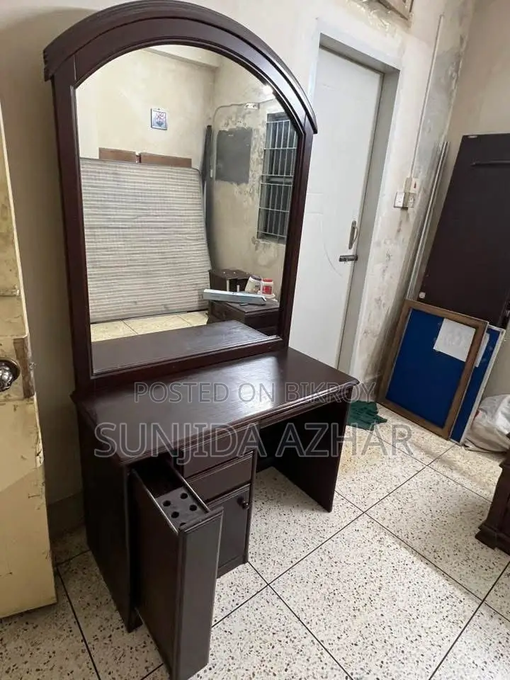 Hatil Dressing Table