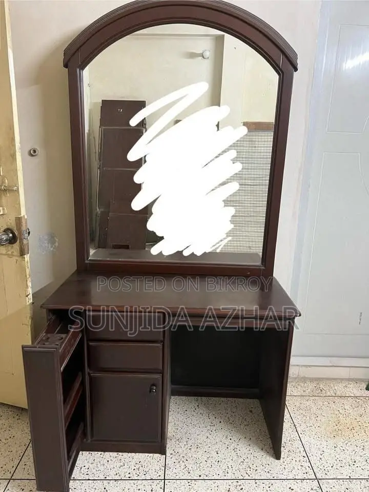 Hatil Dressing Table