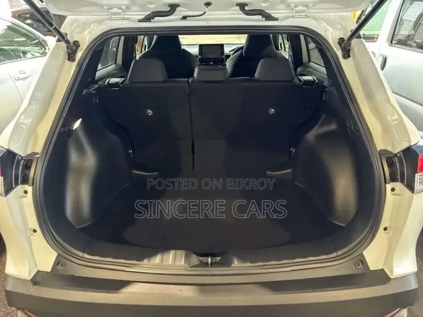 Toyota Corolla Cross S 4.5 POINT 360CAM 2022