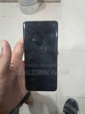 Samsung Galaxy S10 . (Used)