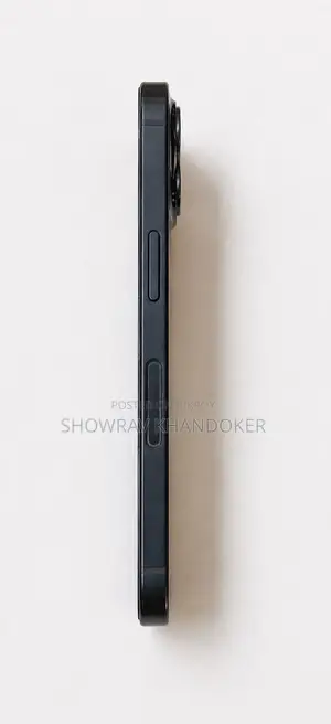 Apple iPhone 13 - Midnight Color (Used)