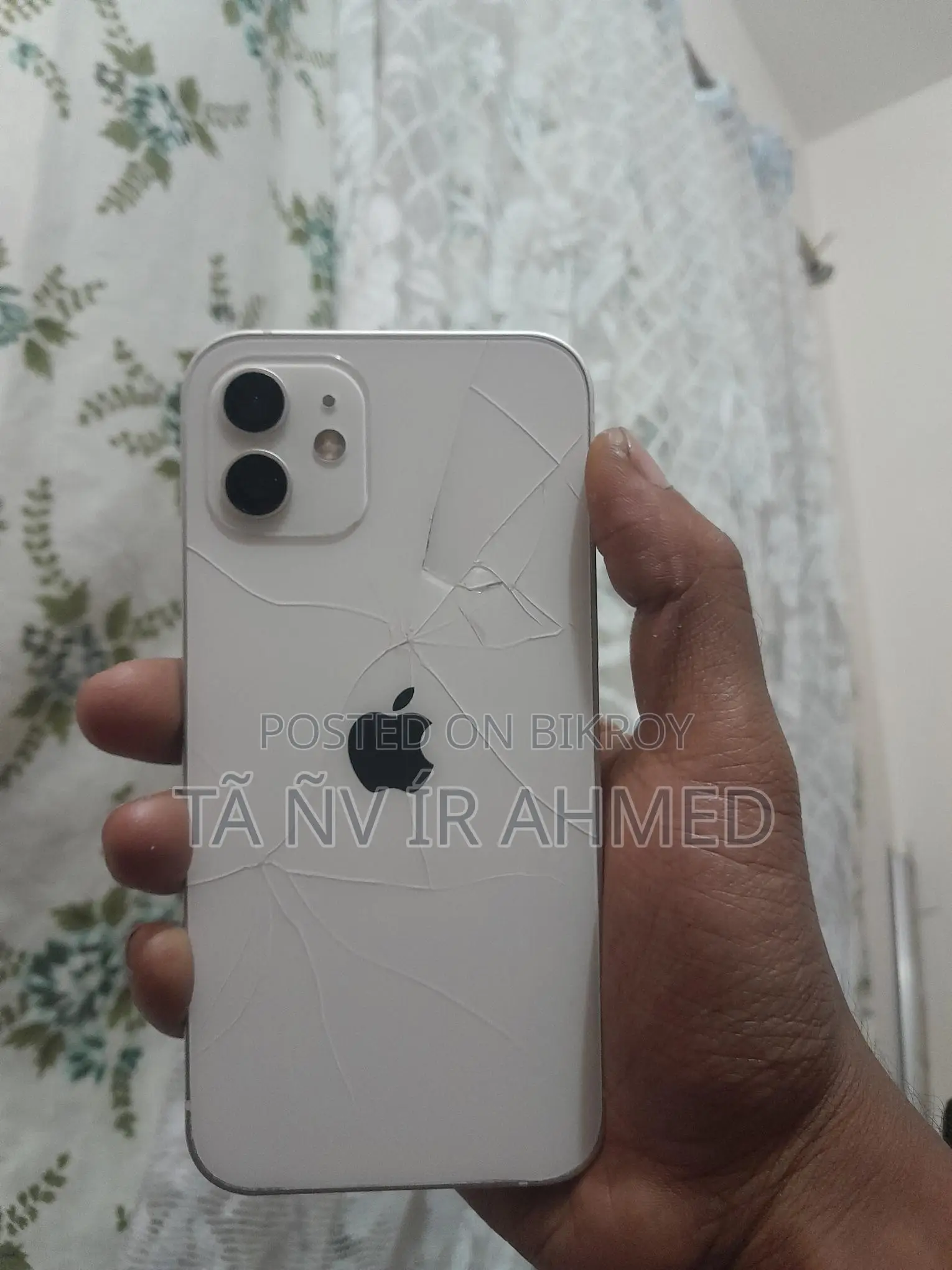 Apple iPhone 12 (Used)