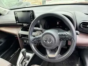 Toyota Yaris Cross hybrid 2021