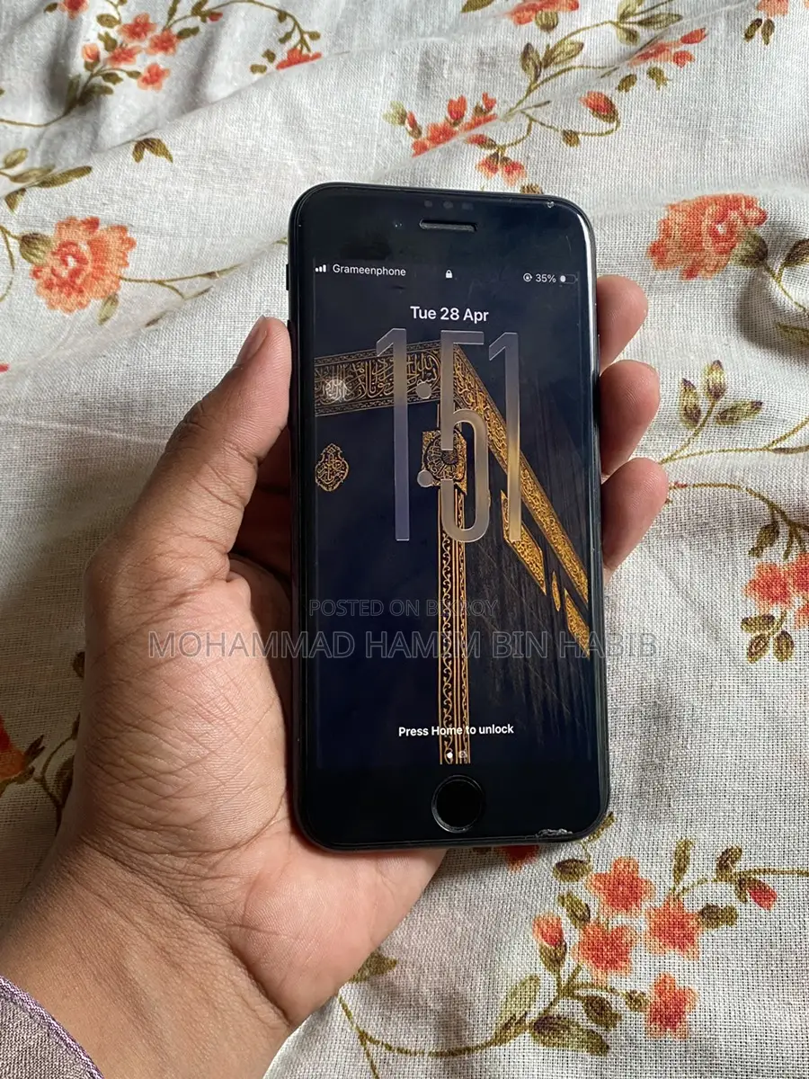 Apple iPhone SE 2022 4/64 (Used)