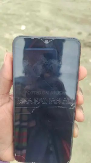Vivo Y15 . (Used)
