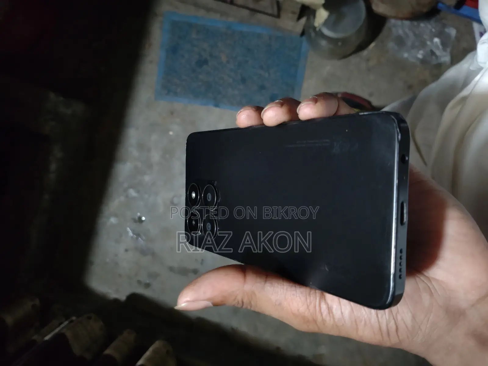 Honor 4/128 (Used)