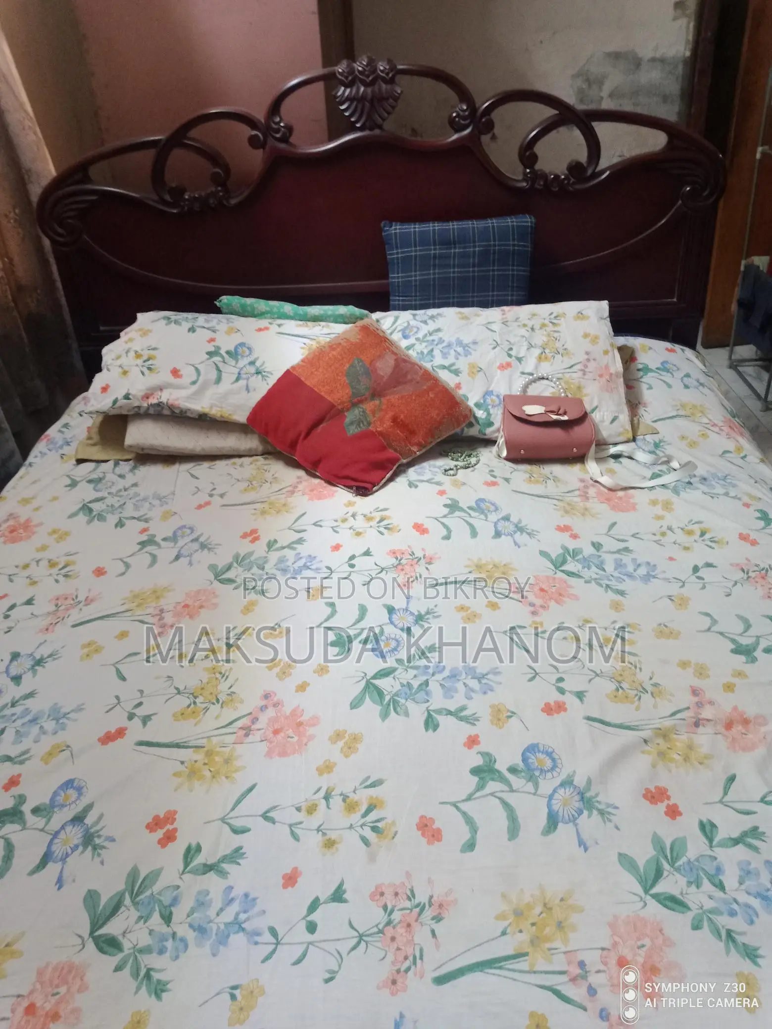 Double Bed for master bedroom