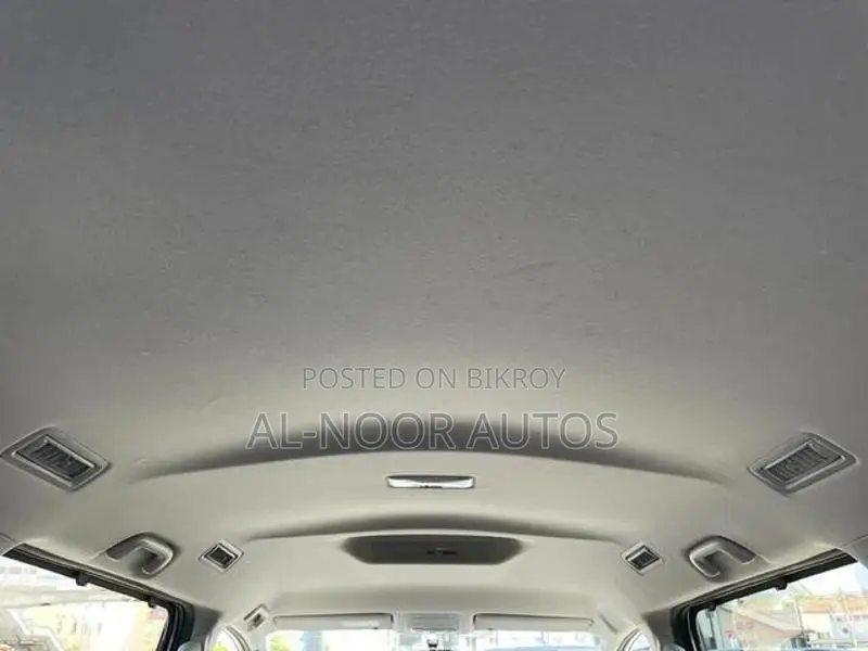 Toyota Noah Non hybrid 2021