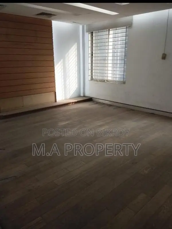 5800 SFT COMMERCIAL OFFICE APARTMENT RENT IN GULSHAN AVENUE