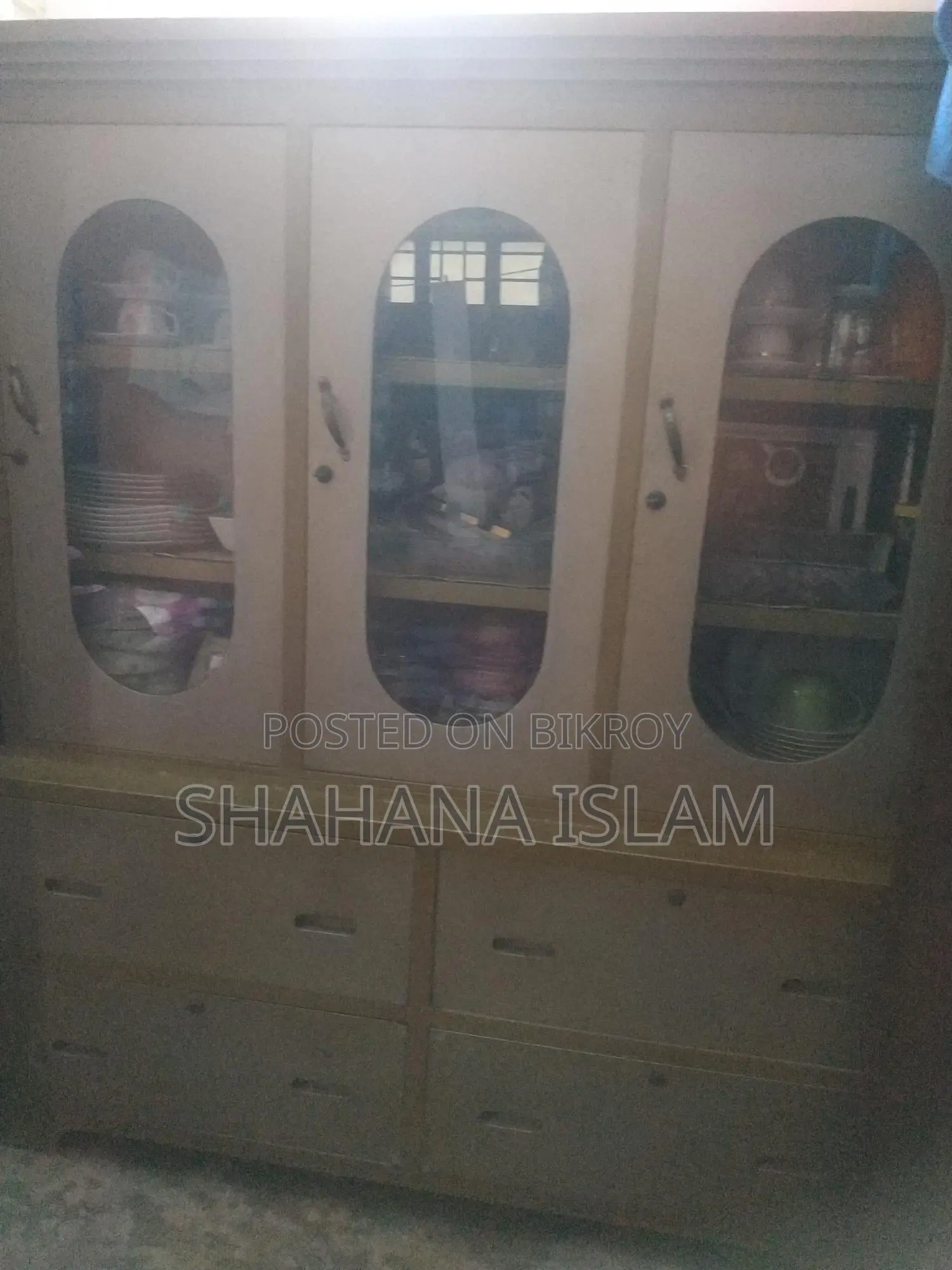 স্টিলের দুই পার্টের কেবিনেট বিক্রি হবে।
