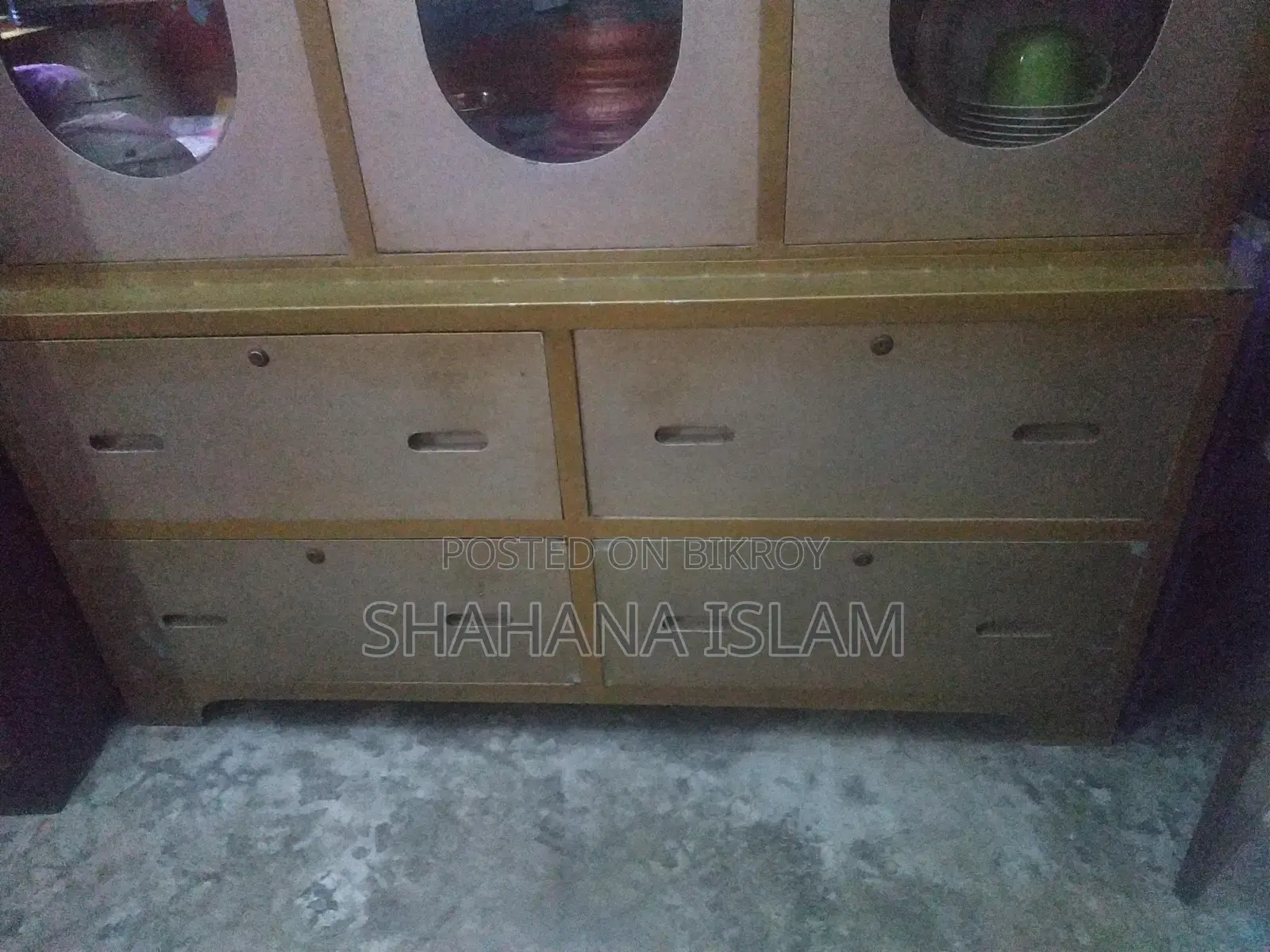 স্টিলের দুই পার্টের কেবিনেট বিক্রি হবে।