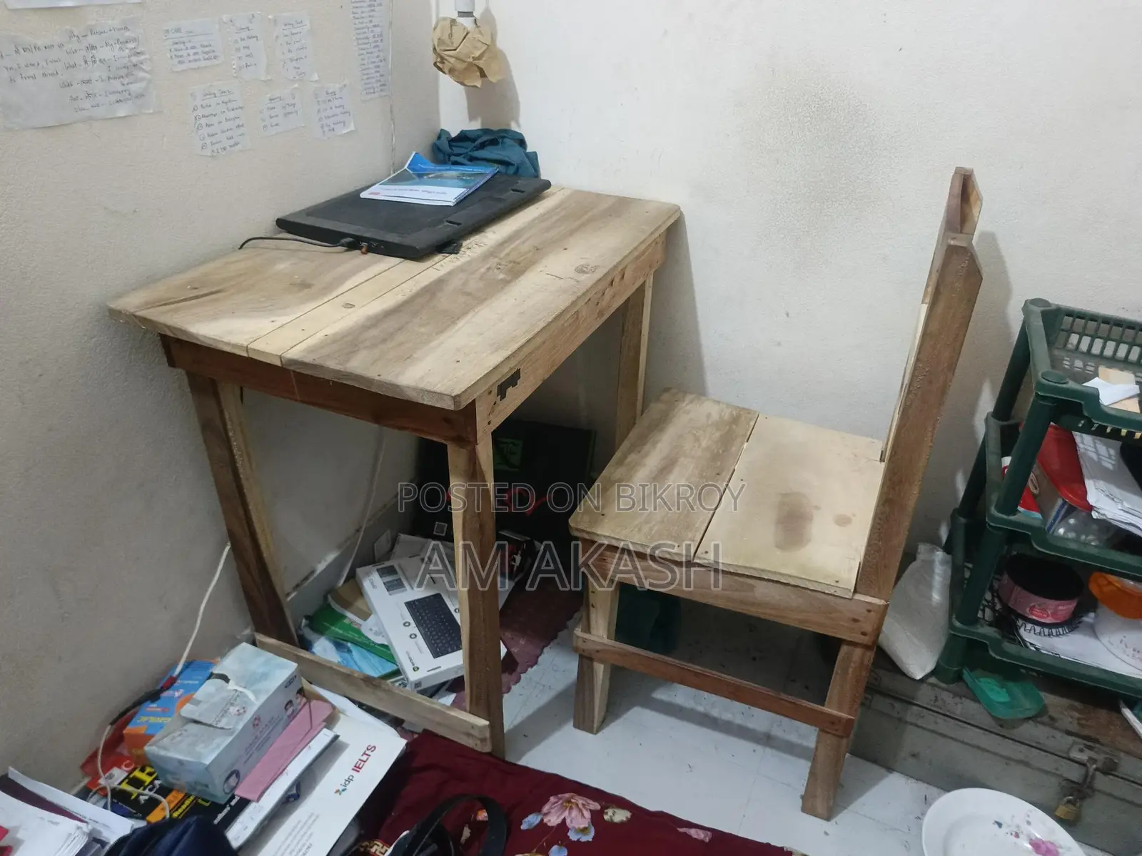 Table and chair for sale