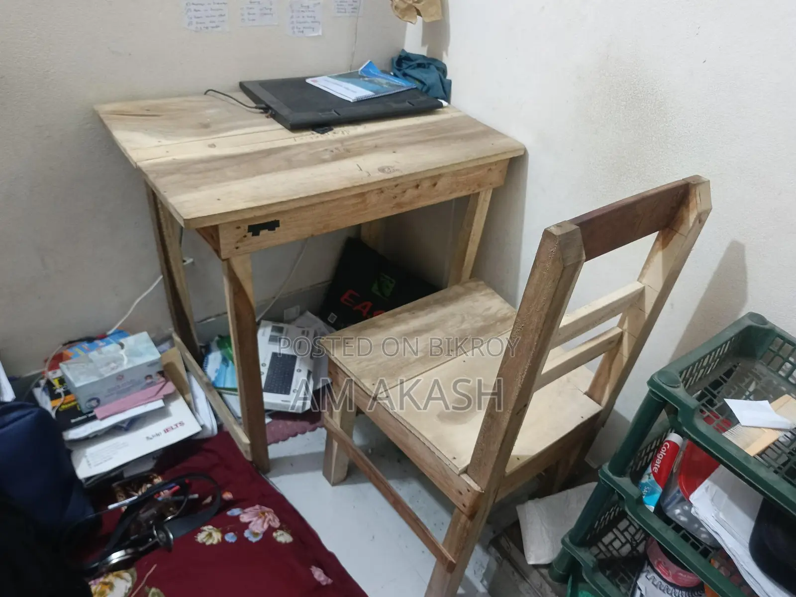 Table and chair for sale
