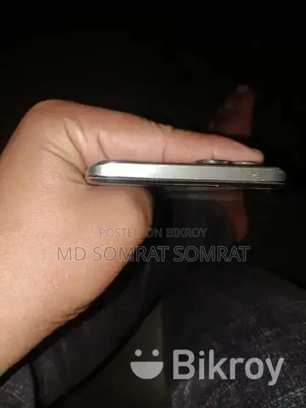 Realme 8 (Used)