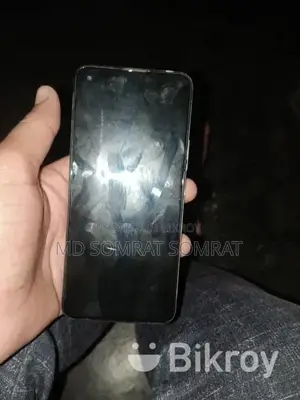 Realme 8 (Used)