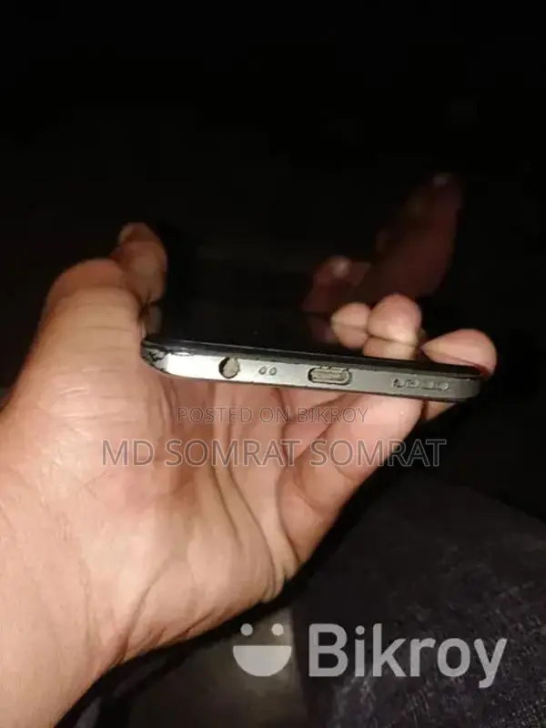 Realme 8 (Used)