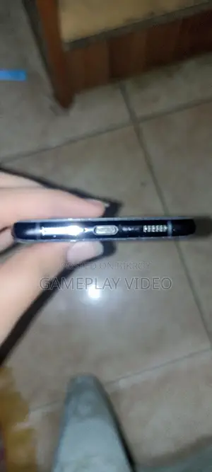Samsung Galaxy S21 (ব্যবহৃত)