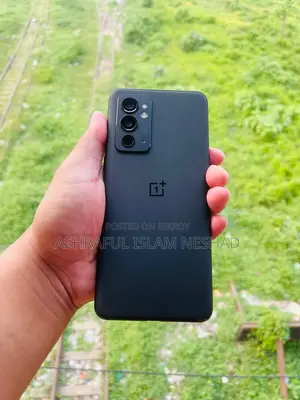 OnePlus 9RT 5g (Used)