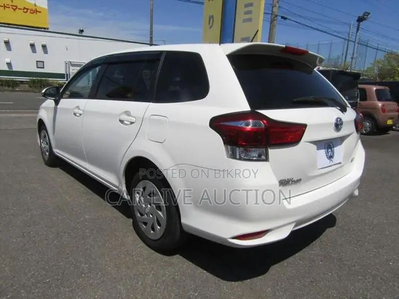 Toyota Fielder Hybrid EX pre order 2021