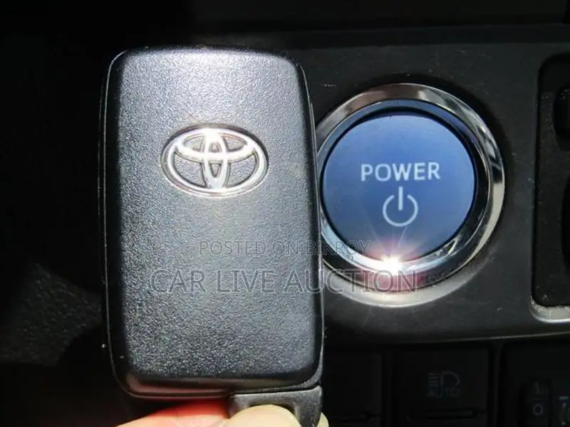Toyota Fielder Hybrid EX pre order 2021