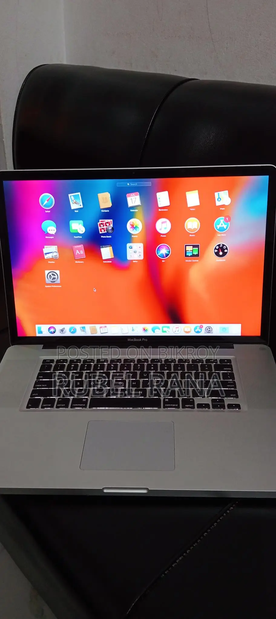 Core i7 Apple MacBook Laptop with Big Display - All OK
